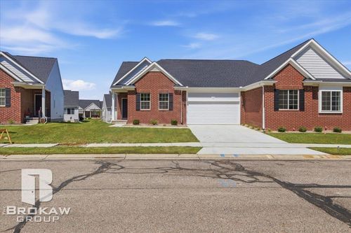 1435 Luxington Dr, Lapeer, MI, 48446-1272 | Card Image