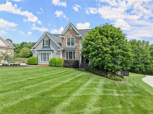 541 Brown Dr, Clermont, GA, 30527-1755 | Card Image
