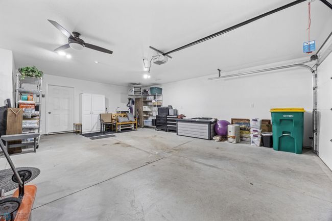 Garage | Image 24