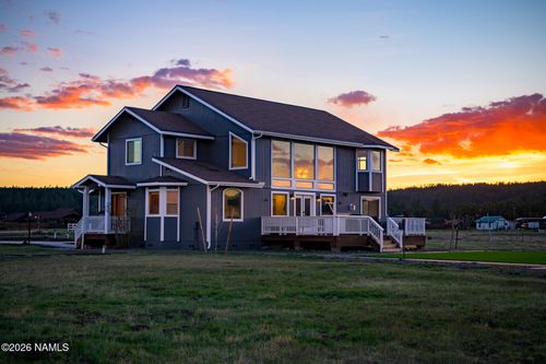 8330 W Suzette Ln, Flagstaff, AZ, 86001-8131 | Card Image