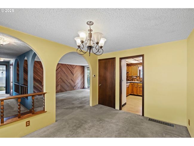 233 Se Paloma Ave, House other with 3 bedrooms, 3 bathrooms and 2 parking in Gresham OR | Image 11