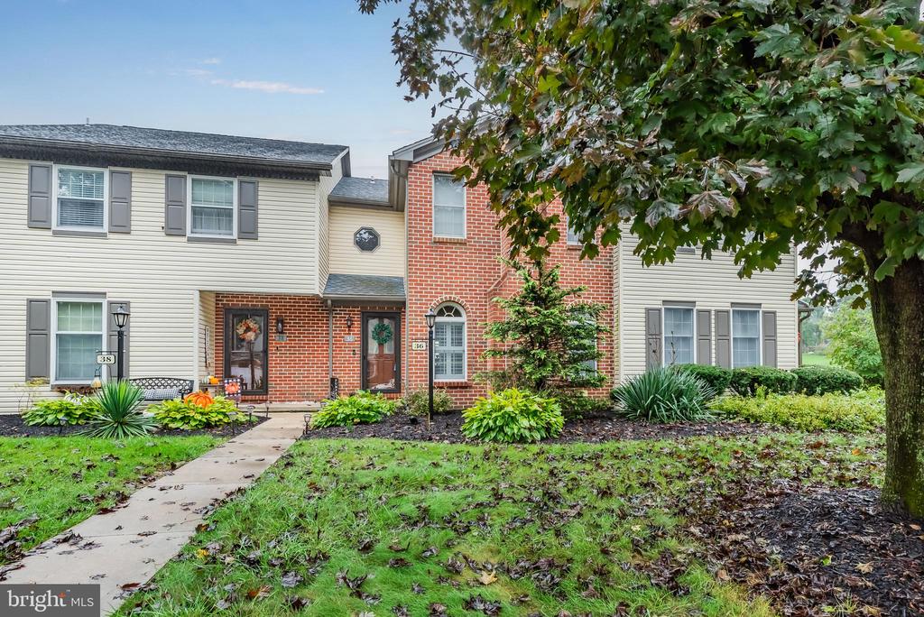 Strayer Dr, Carlisle, PA 17013