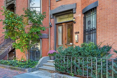 a-122 Chandler St, Boston, MA, 02116-6057 | Card Image