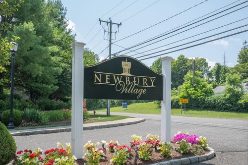 311-311 Still Water Cir, Brookfield, CT, 06804-1151 | Card Image