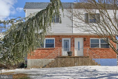 606 Erford Rd, CAMP HILL, PA, 17011-1124 | Card Image