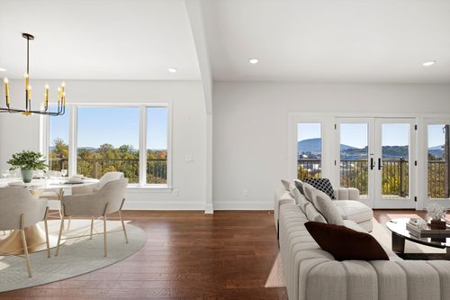 294 Druid Ln, Chattanooga, TN, 37405-4448 | Card Image