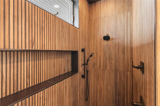 Detailed view | Image 20