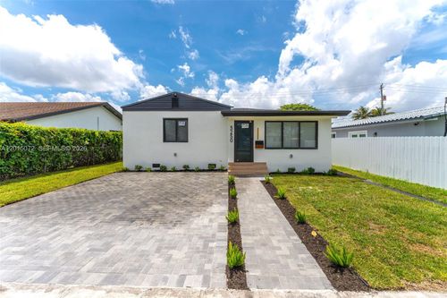 3250 Sw 68th Ave, Miami, FL, 33155-3863 | Card Image