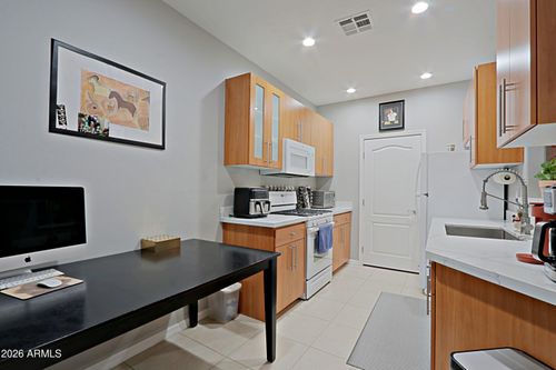 2215-6900 E Princess Dr, Phoenix, AZ, 85054-4101 | Card Image