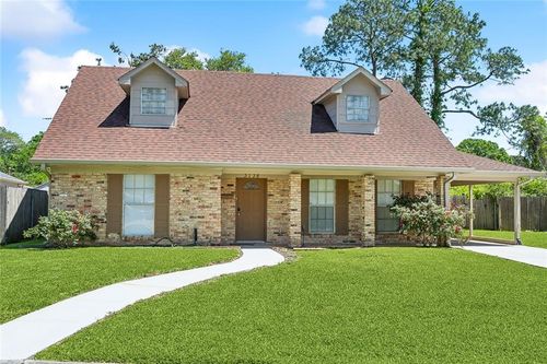 3738 Somerset Dr, New Orleans, LA, 70131-7141 | Card Image