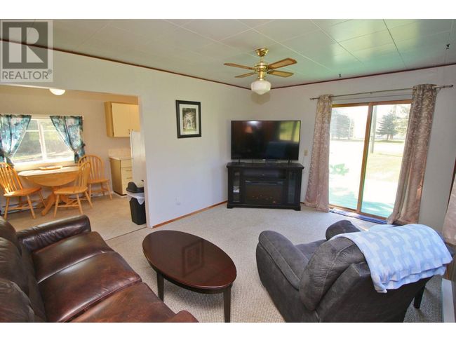 3970 Drive In Rd, House other with 2 bedrooms, 1 bathrooms and null parking in Houston BC | Image 7