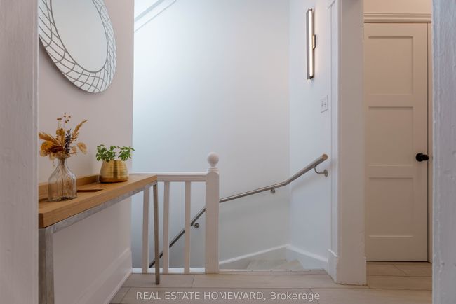 98 Edwin Ave, House attached with 2 bedrooms, 2 bathrooms and 1 parking in Toronto ON | Image 19