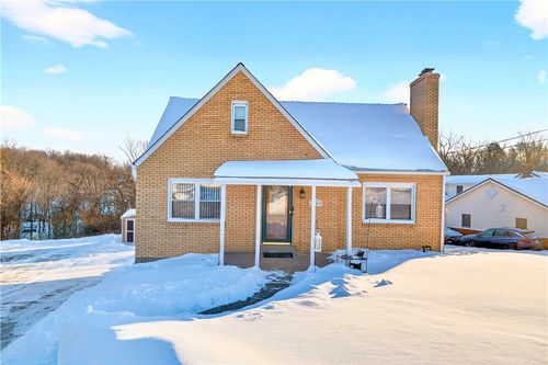 2003 Ewings Mill Rd, Coraopolis, PA, 15108-3311 | Card Image