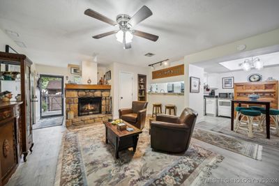 46E - 7903 E 66th Street, Condo with 2 bedrooms, 2 bathrooms and null parking in Tulsa OK | Image 3