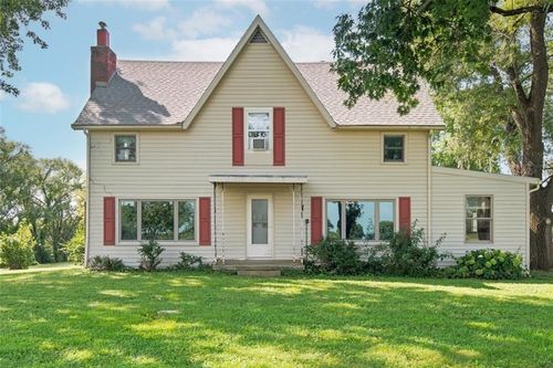 23061 Hatchell Rd, Tonganoxie, KS, 66086-4450 | Card Image