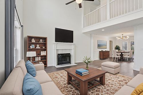 8004 Moet Ct, Smyrna, TN, 37167-8320 | Card Image