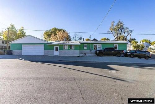 805 Walnut St, Rock Springs, WY, 82901-7103 | Card Image