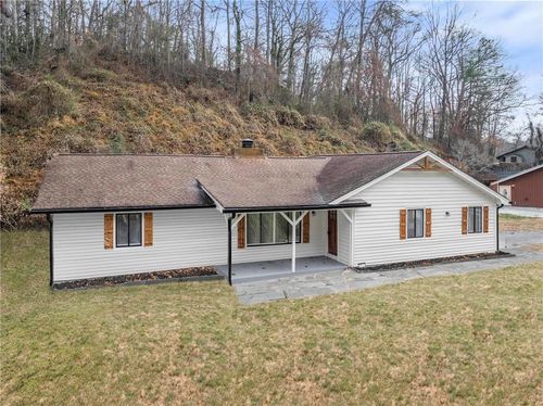 7 Dry Pond Dr, Clayton, GA, 30525-5407 | Card Image