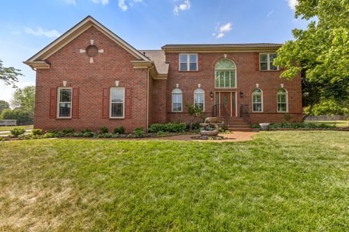 318 Logans Cir, Franklin, TN, 37067-1351 | Card Image