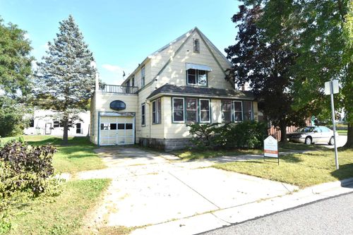 120 N Locust St, Reedsburg, WI, 53959-1661 | Card Image