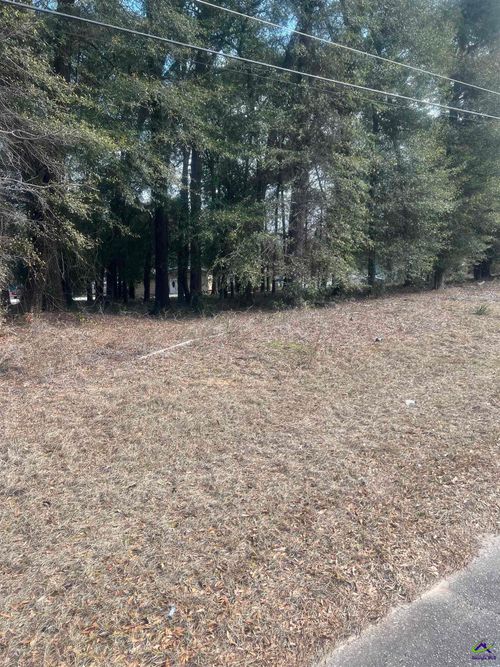 1012 King Blvd, Perry, GA, 31069-3149 | Card Image