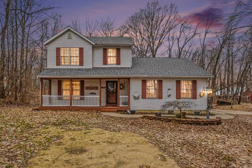 200 Mayflower Rd, Buchanan, MI, 49107-8457 | Card Image