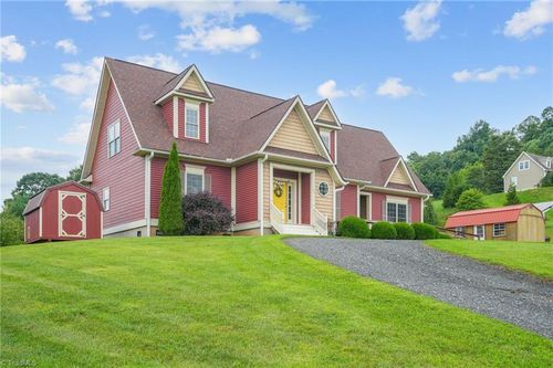 353 Clear Branch Dr, West Jefferson, NC, 28694-7544 | Card Image