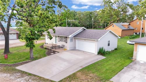 12567 Crestview Dr, Warsaw, MO, 65355-5521 | Card Image