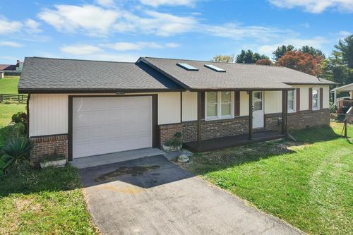 19605 Greenbrier Dr, Bristol, VA, 24202 | Card Image