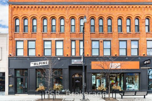 201-2870 Dundas St W, Toronto, ON, M6P1Y8 | Card Image