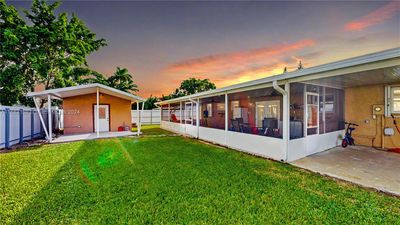 597 Sw 17th Ave, House other with 3 bedrooms, 2 bathrooms and null parking in Homestead FL | Image 2