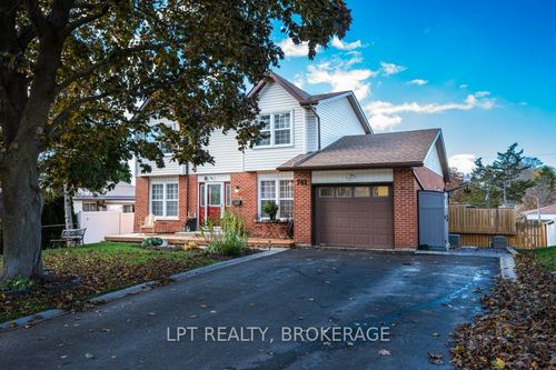 761 Hillside Dr, Kingston, ON, K7M5Y9 | Card Image