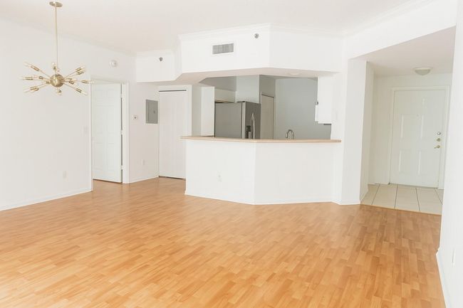 APT-9304 - 3205 Ne 184 Th St, Condo with 2 bedrooms, 2 bathrooms and null parking in Aventura FL | Image 10