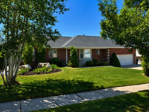 437 E 3650 N, North Ogden, UT, 84414-7558 | Card Image