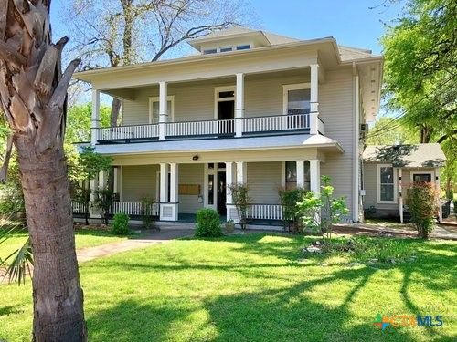 527 W San Antonio St, San Marcos, TX, 78666-4432 | Card Image