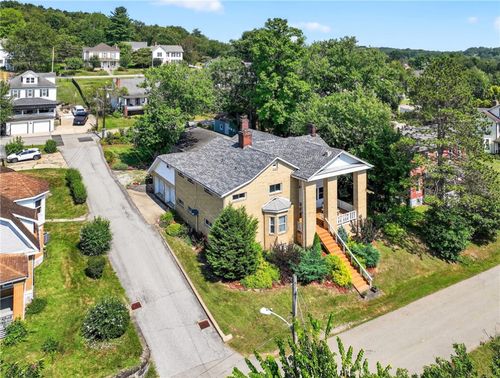 28 Whitaker St, Burgettstown, PA, 15021-1246 | Card Image