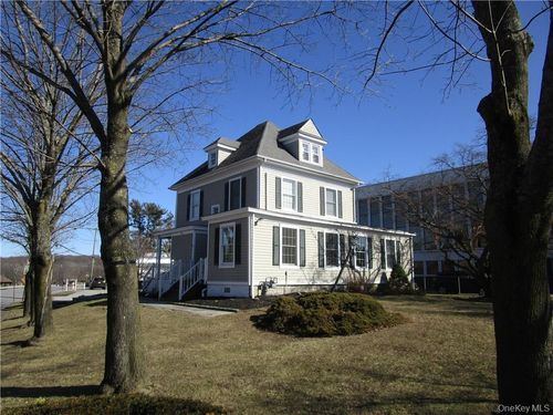 1952 Commerce St, Yorktown Heights, NY, 10598-4410 | Card Image
