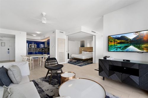 1102-3101 Bayshore Dr, Fort Lauderdale, FL, 33304-4249 | Card Image
