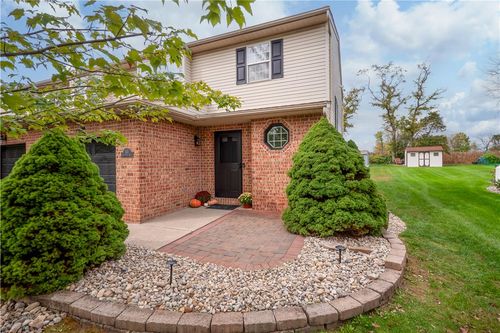 43 Olde Penn Dr, Palmer Twp, PA, 18045-7436 | Card Image