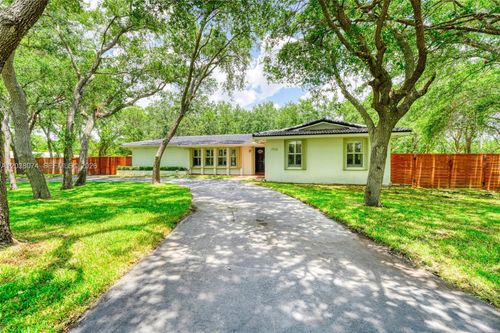 7715 Sw 122nd St, Pinecrest, FL, 33156-5224 | Card Image