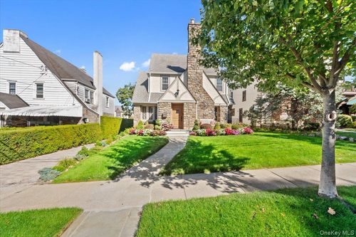 31 Crawford Street, Yonkers, NY, 10705 | Card Image