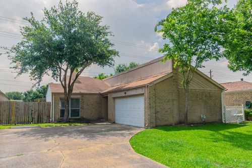 6930 Caddo Lake Ln, Houston, TX, 77083-3508 | Card Image