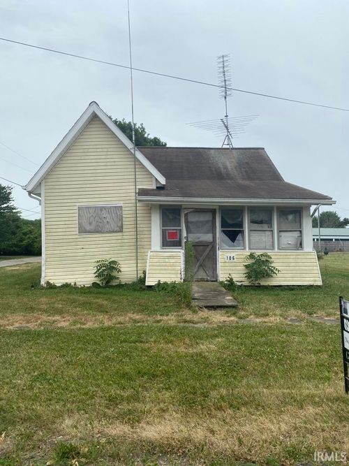 106 E Park St, Van Buren, IN, 46991-7001 | Card Image