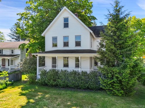 453 Old Post Rd, Bedford, NY, 10506-1029 | Card Image