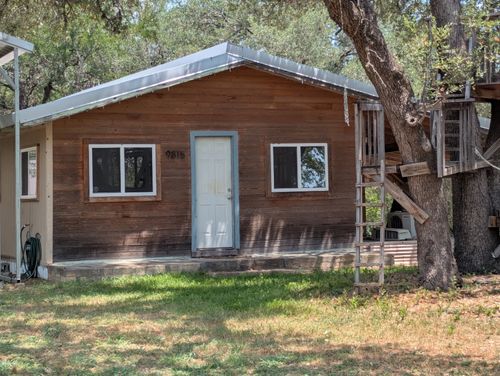 9815 Trails End Rd, Leander, TX, 78641-9613 | Card Image
