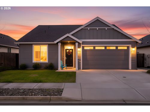 2053 N 4th Way, Ridgefield, WA, 98642-5236 | Card Image