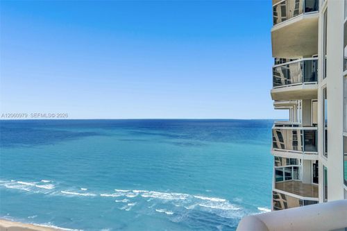 3007-4775 Collins Ave, Miami Beach, FL, 33140-3262 | Card Image