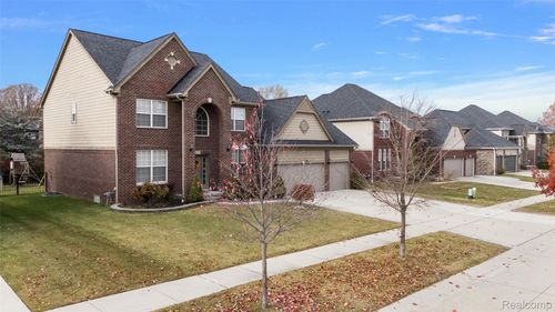 4095 Rockingham Dr, Troy, MI, 48085-4110 | Card Image