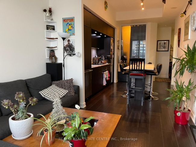 2407 - 170 Sumach St, Condo with 2 bedrooms, 2 bathrooms and null parking in Toronto ON | Image 4