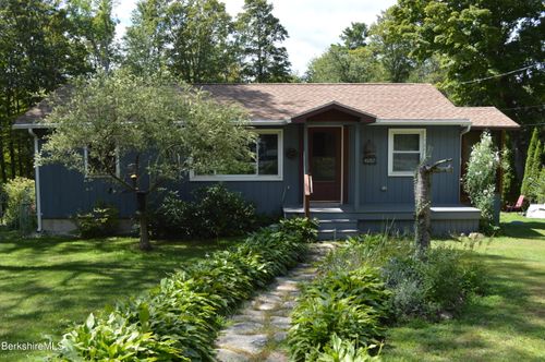 258 Wells Rd, Becket, MA, 01223-3453 | Card Image